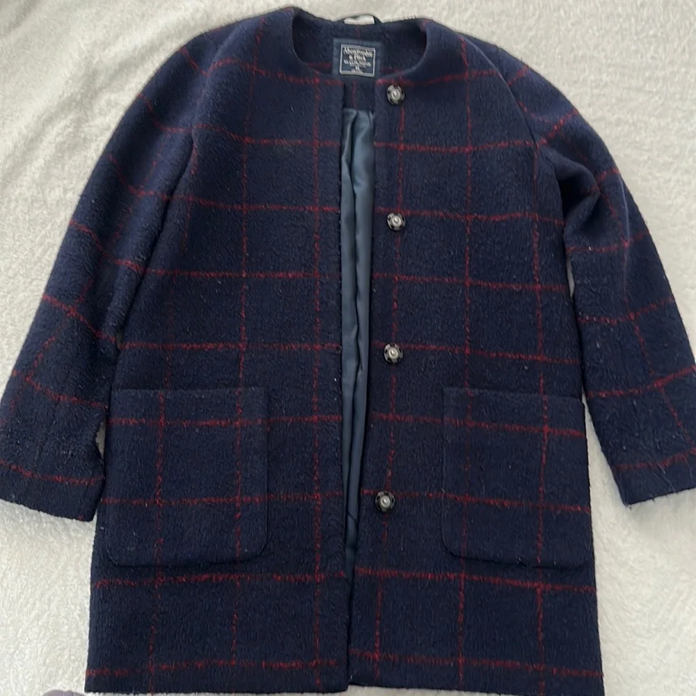 Coat - Picture 1 of 5